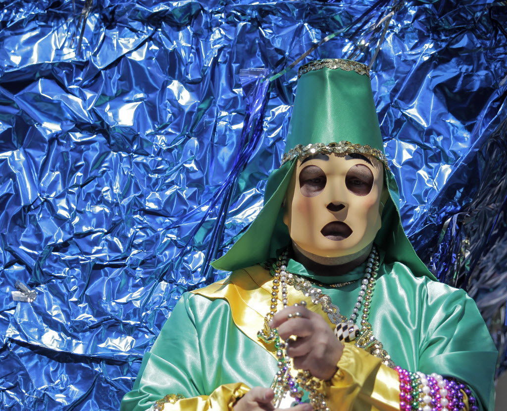 Krewe of Mid-City 2017 rolls in New Orleans: See Mardi Gras parade photos